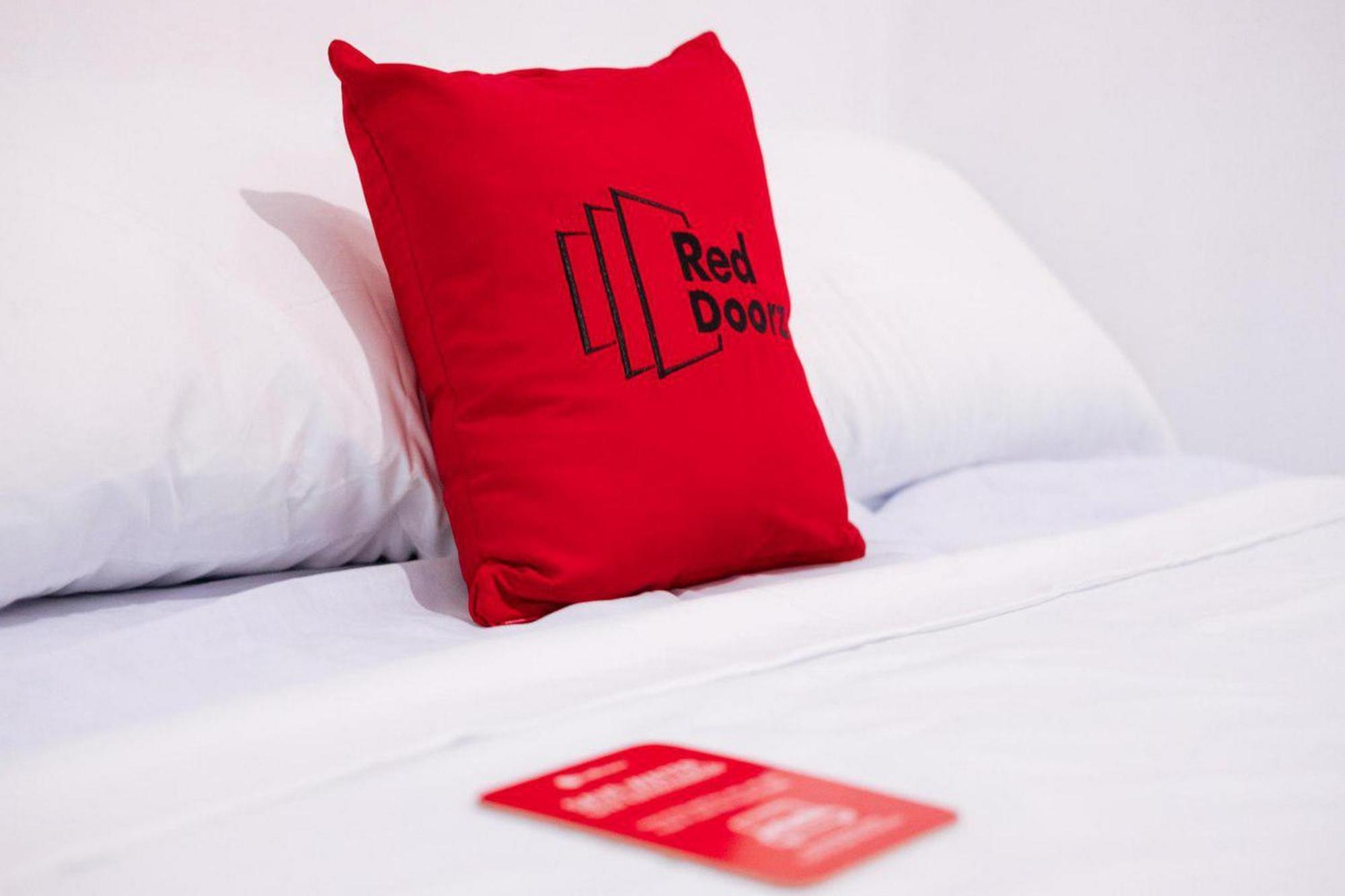 Reddoorz Near Mojokerto Train Station Hotel Ngoại thất bức ảnh